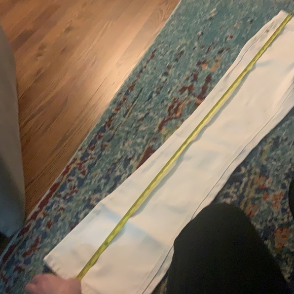 Inc white jean size 4 Length 40, Inseam32, waist30 - Picture 4 of 6